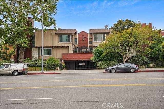 11912 Riverside Drive #21, Valley Village, CA 91607