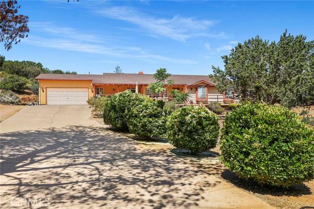 8014 Sierra, Agua Dulce, CA 91390