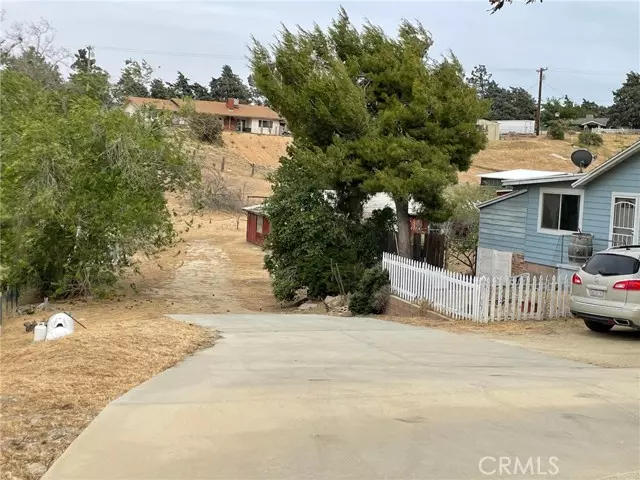 39670 87th Street, Leona Valley, CA 93551