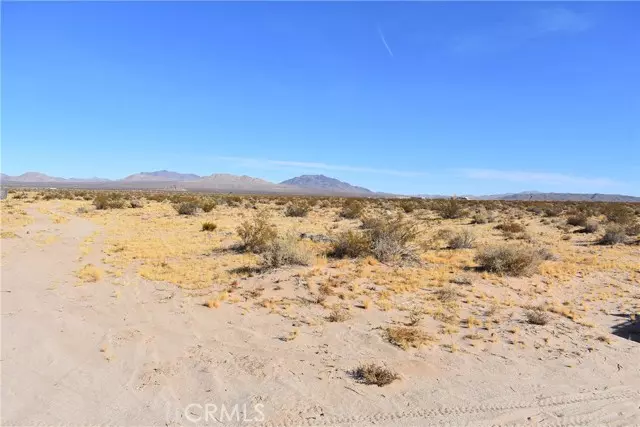 Lucerne Valley, CA 92356,1 Hobart Rd & Camp Rock