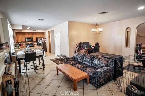 15115 Roxford Street #123, Sylmar, CA 91342