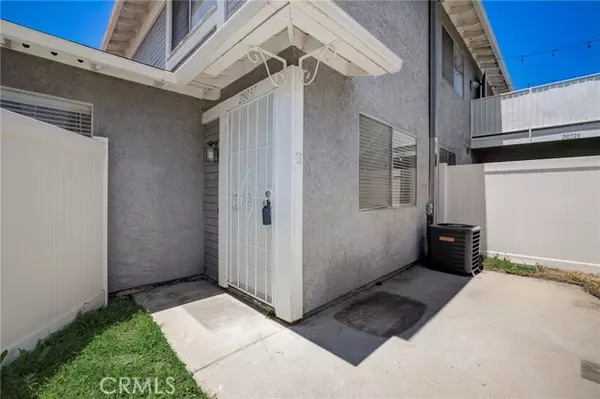 Saugus, CA 91350,28037 Robin Avenue