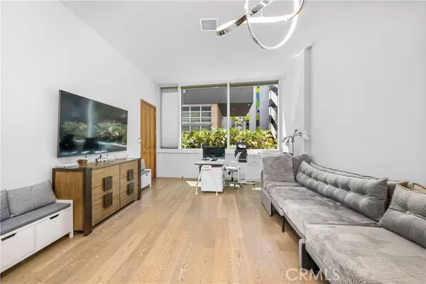 1705 Ocean Avenue #101, Santa Monica, CA 90401