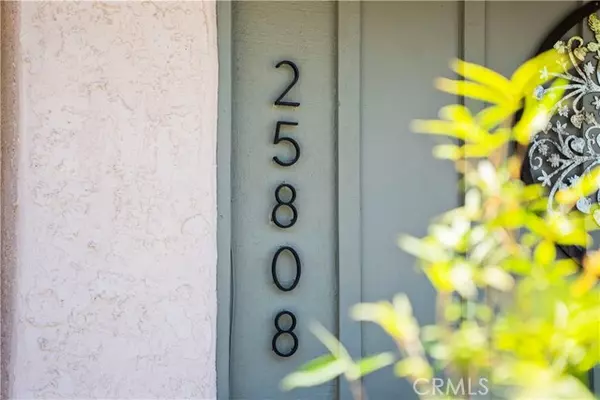 25808 Nashua Way, Valencia, CA 91355