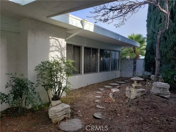 3868 Kim Lane, Encino, CA 91436