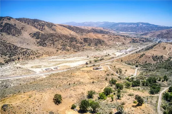 Lebec, CA 93243,3 Grand Terrace