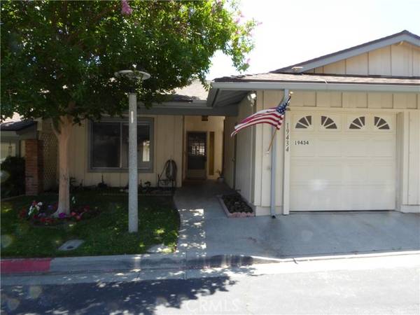 19434 Oak Crossing Road, Newhall, CA 91321