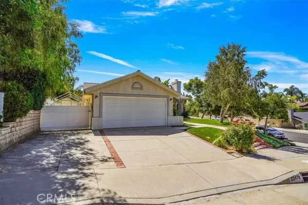 22470 Paragon Drive, Saugus, CA 91350