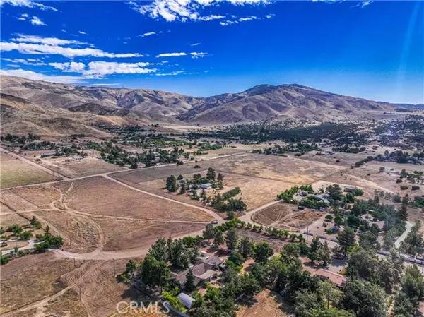 Agua Dulce, CA 91390,8845 Clayvale Road