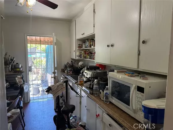 Panorama City, CA 91402,8000 Burnet Avenue