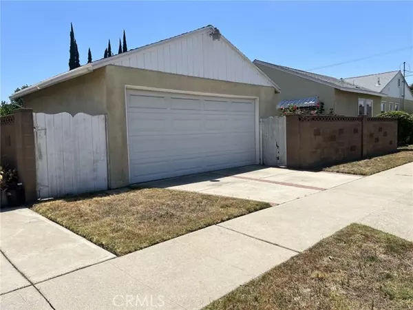 Van Nuys, CA 91405,7326 Matilija Avenue