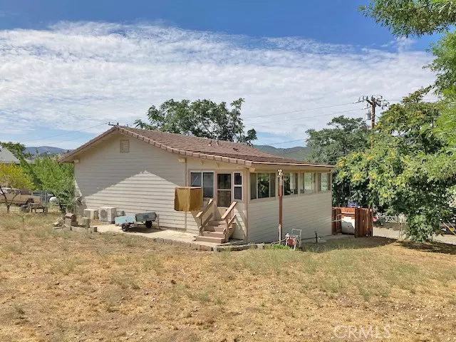 14971 Sunnydale Drive, Lake Elizabeth, CA 93532