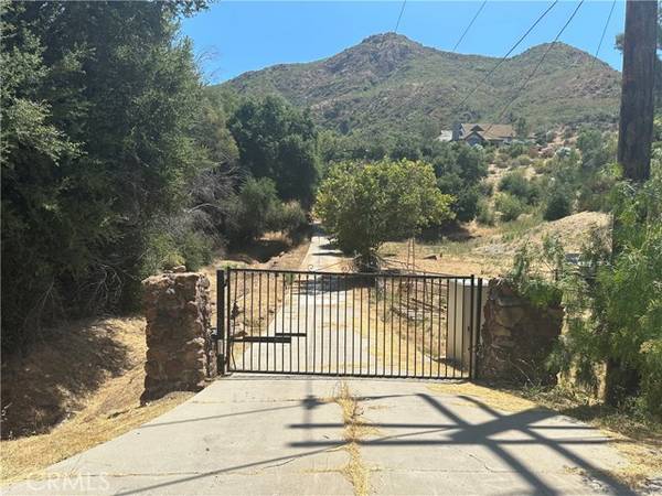 Agoura, CA 91301,30100 Mulholland