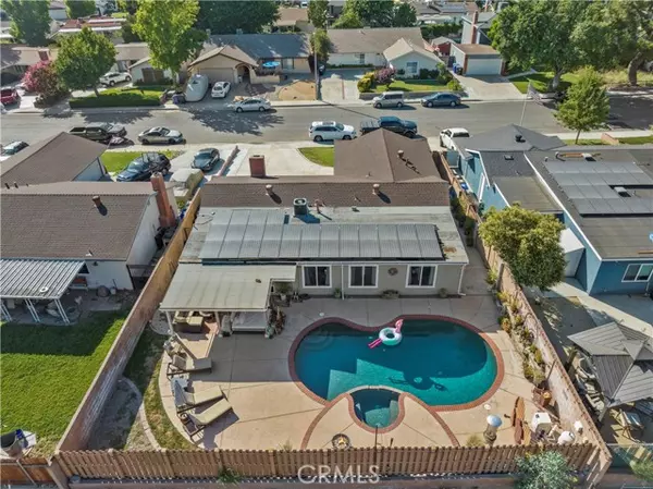 28126 Alaminos Drive, Saugus, CA 91350