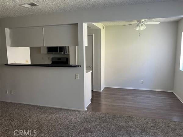 2057 Calle La Sombra #3, Simi Valley, CA 93063