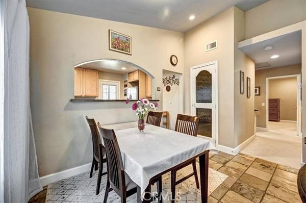 Simi Valley, CA 93063,2272 Oakdale Circle