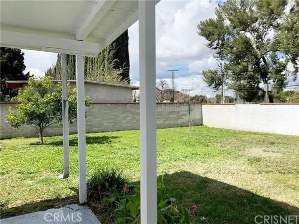 Tarzana, CA 91335,6387 Etiwanda Avenue