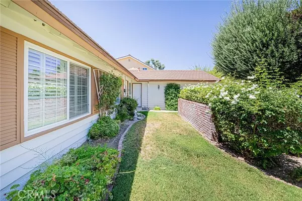 Canyon Country, CA 91387,29043 Lotusgarden Drive