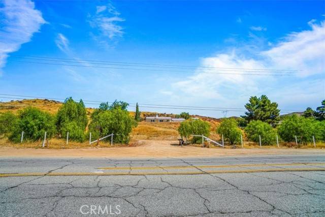 10517 Sierra, Agua Dulce, CA 91390