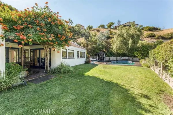 191 Dapplegray Road, Bell Canyon, CA 91307