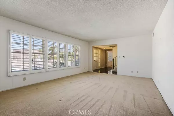 Sherman Oaks, CA 91403,15974 Tobin Way