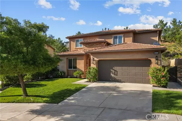 19333 Lauren Lane, Saugus, CA 91350