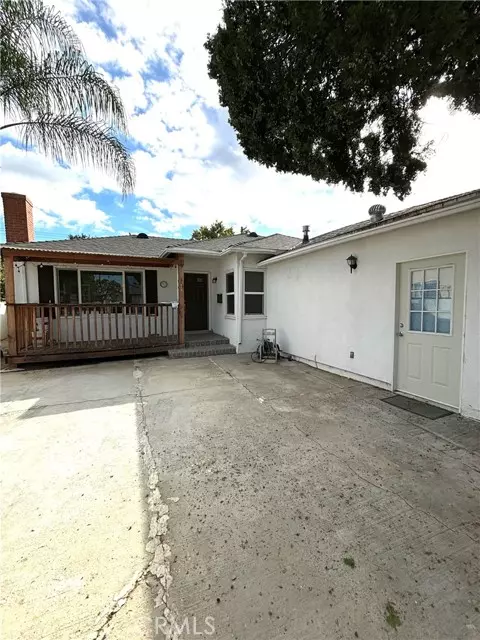 Reseda, CA 91335,6634 Wynne Avenue