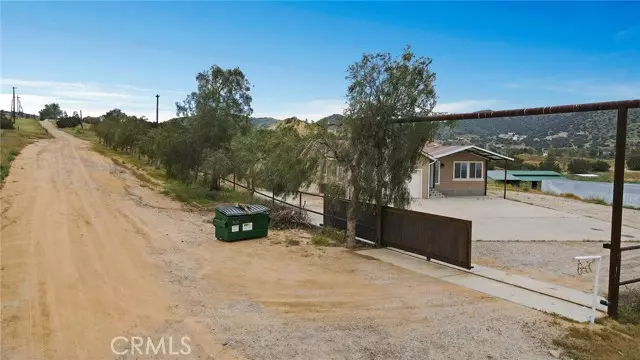 7630 Hierba Road, Agua Dulce, CA 91390