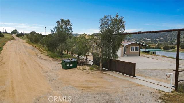 7630 Hierba Road, Agua Dulce, CA 91390