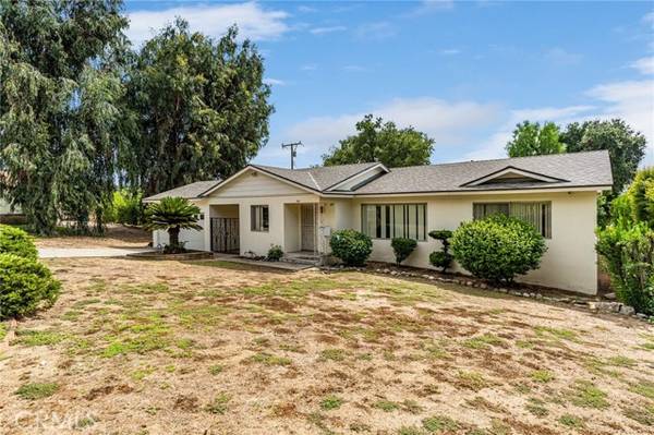 144 E Loma Alta Drive, Altadena, CA 91001