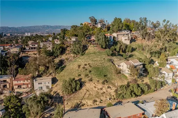 Woodland Hills, CA 91364,4408 Morro