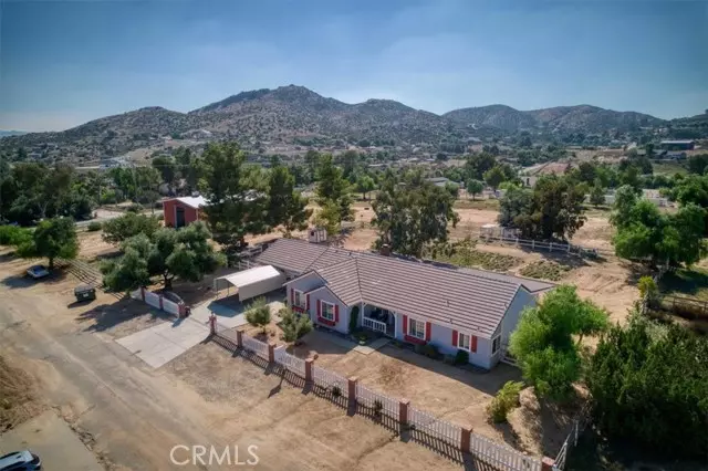 Agua Dulce, CA 91390,33425 Overland