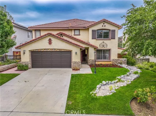 Saugus, CA 91390,21174 Lone Star Way