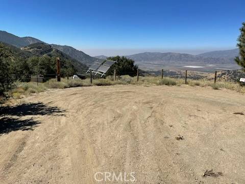 Tehachapi, CA 93561,23301 Grindelwald