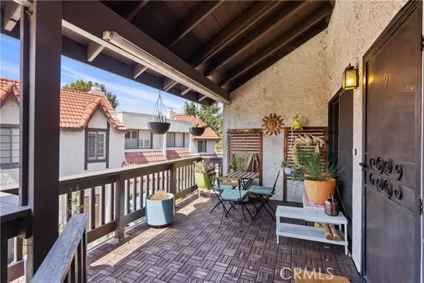 Canyon Country, CA 91387,18006 River Circle #9