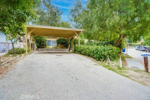 Sunland, CA 91040,7837 Denivelle Road