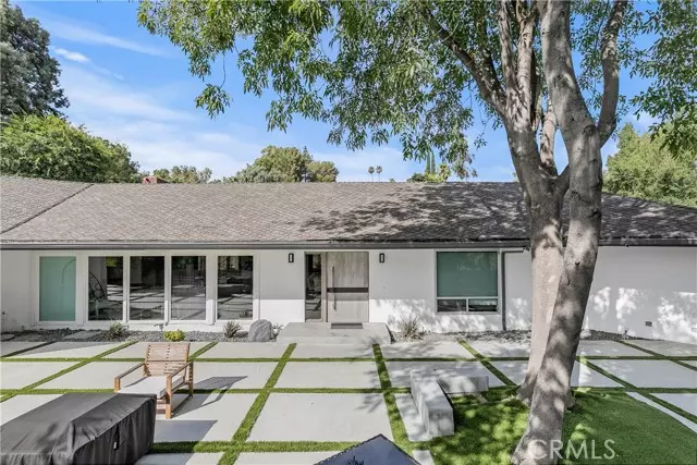 3708 Crownridge Drive, Sherman Oaks, CA 91403