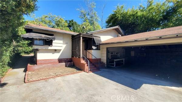 409 W Altadena Drive, Altadena, CA 91001