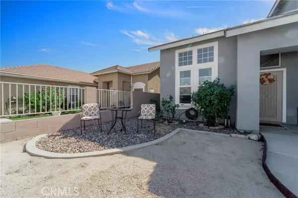 2532 Summerchase Avenue, Rosamond, CA 93560