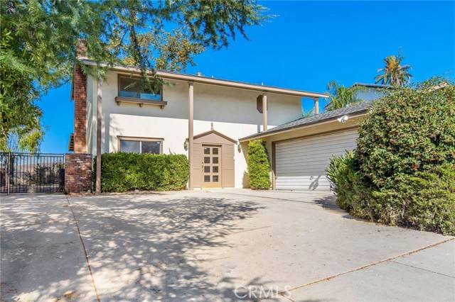 26035 Farmfield Road, Calabasas, CA 91302