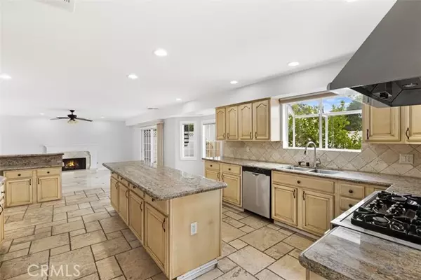 Calabasas, CA 91302,3561 Gladiola Drive