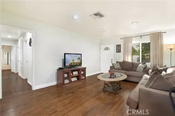 Panorama City, CA 91402,8790 Katherine Avenue