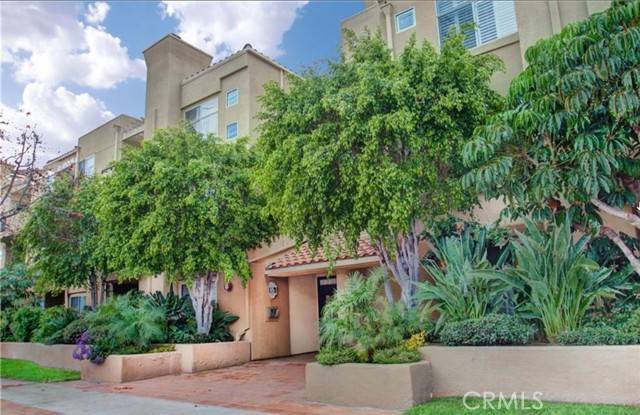 12633 Moorpark Street #201, Studio City, CA 91604