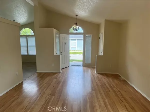 Canyon Country, CA 91351,20152 Crestview Drive