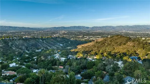 Los Angeles, CA 90077,14315 Mulholland Drive