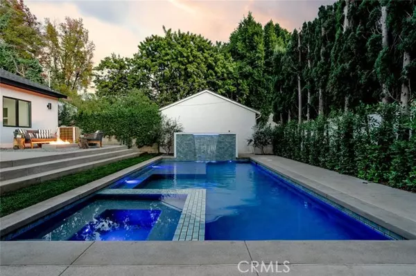 Sherman Oaks, CA 91423,13916 LA MAIDA Street