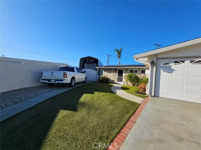 Canyon Country, CA 91351,27818 Tambora Drive