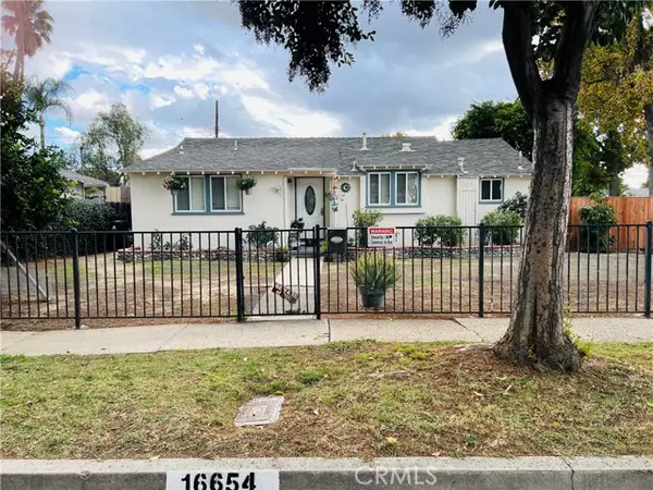 16654 Kelsloan Street, Lake Balboa, CA 91406