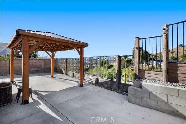 27909 Vista View Dr, Canyon Country, CA 91351