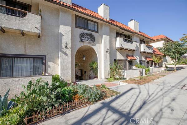 10141 Samoa Avenue #2, Tujunga, CA 91042